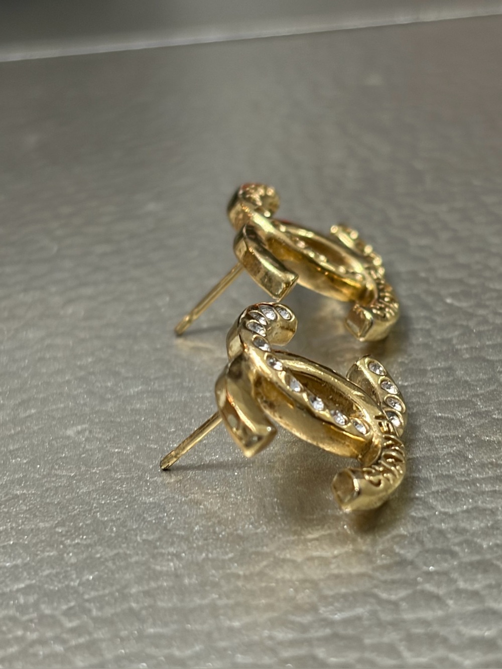 CHANEL CC CRYSTAL EARRINGS GOLD TONE AUTHENTIC W/ BOX & RECEIPT - Picture 3 of 7